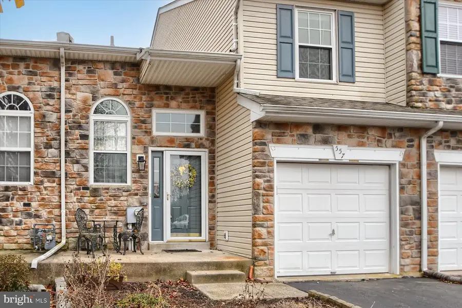 557 Broxton Ct, Harleysville, PA 19438 - Image #3