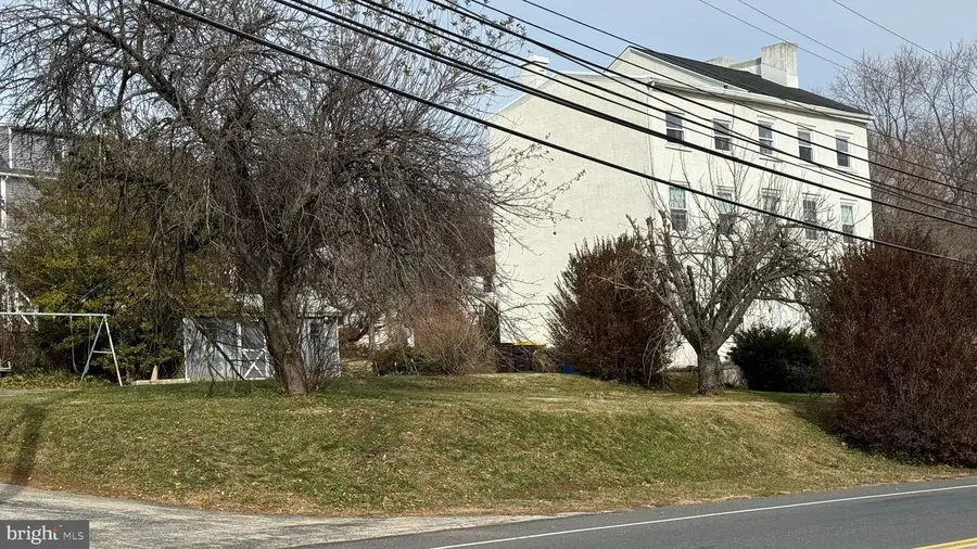 281 E Matsonford Rd, Conshohocken, PA 19428 - Image #3