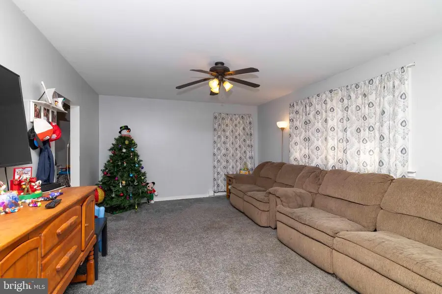 41 Centre Ave, Norristown, PA 19403 - Image #3