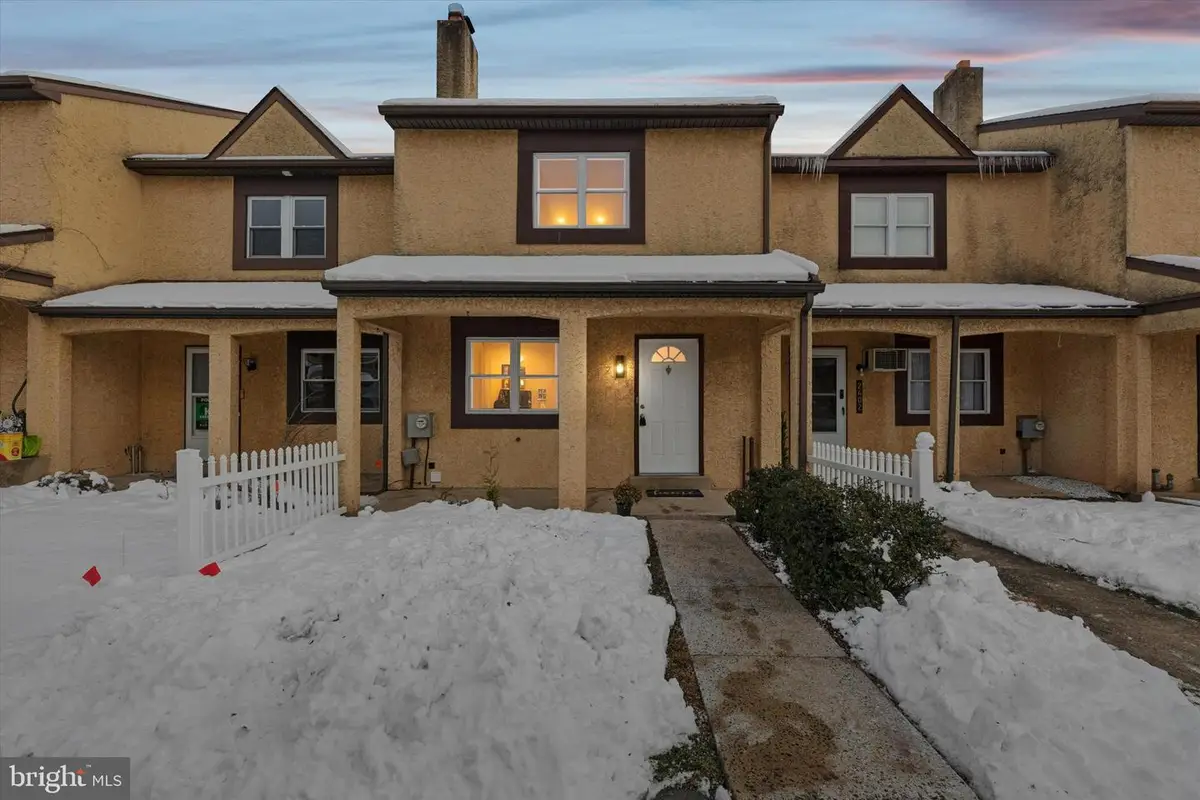 2403 Walnut Ridge Ests #, Pottstown, PA 19464 - Image #1