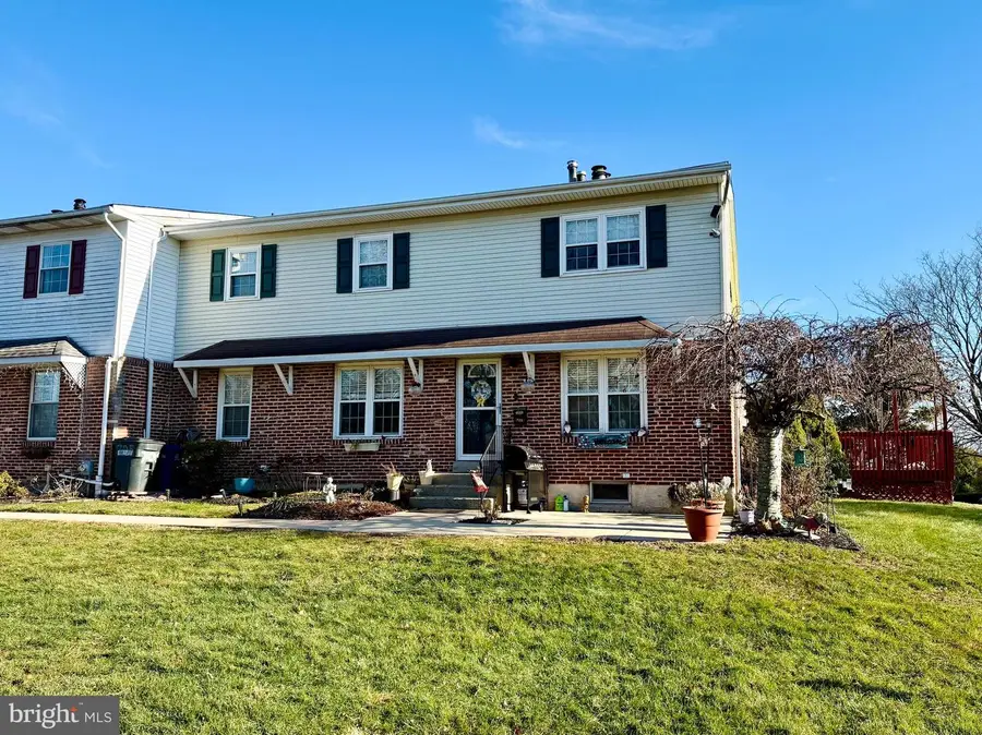 705 Whitpain Hls, Blue Bell, PA 19422 - Image #2