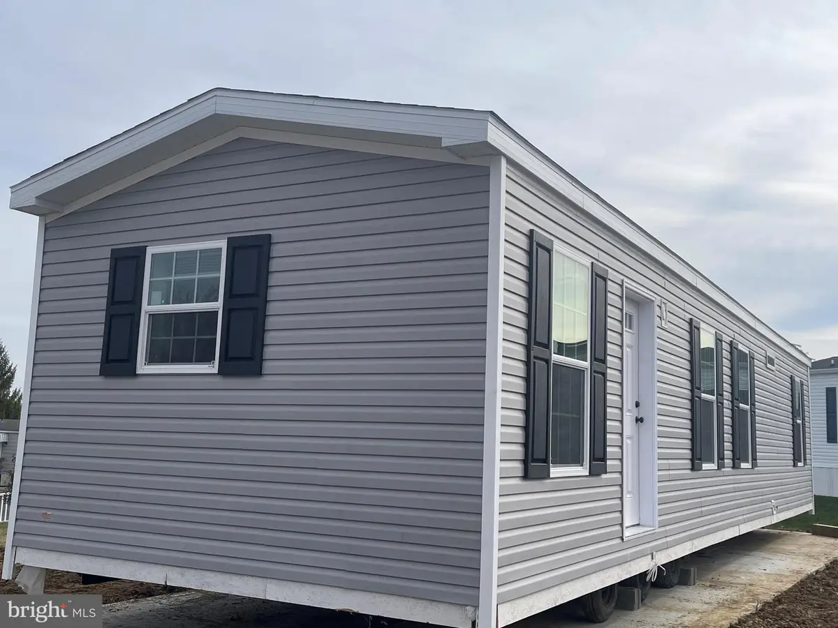 46 Center Ct, North Wales, PA 19454 - #1