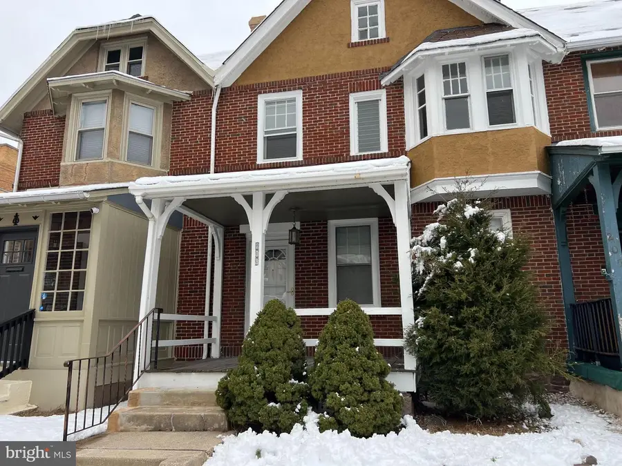 203 Nassau Pl, Norristown, PA 19401 - Image #2