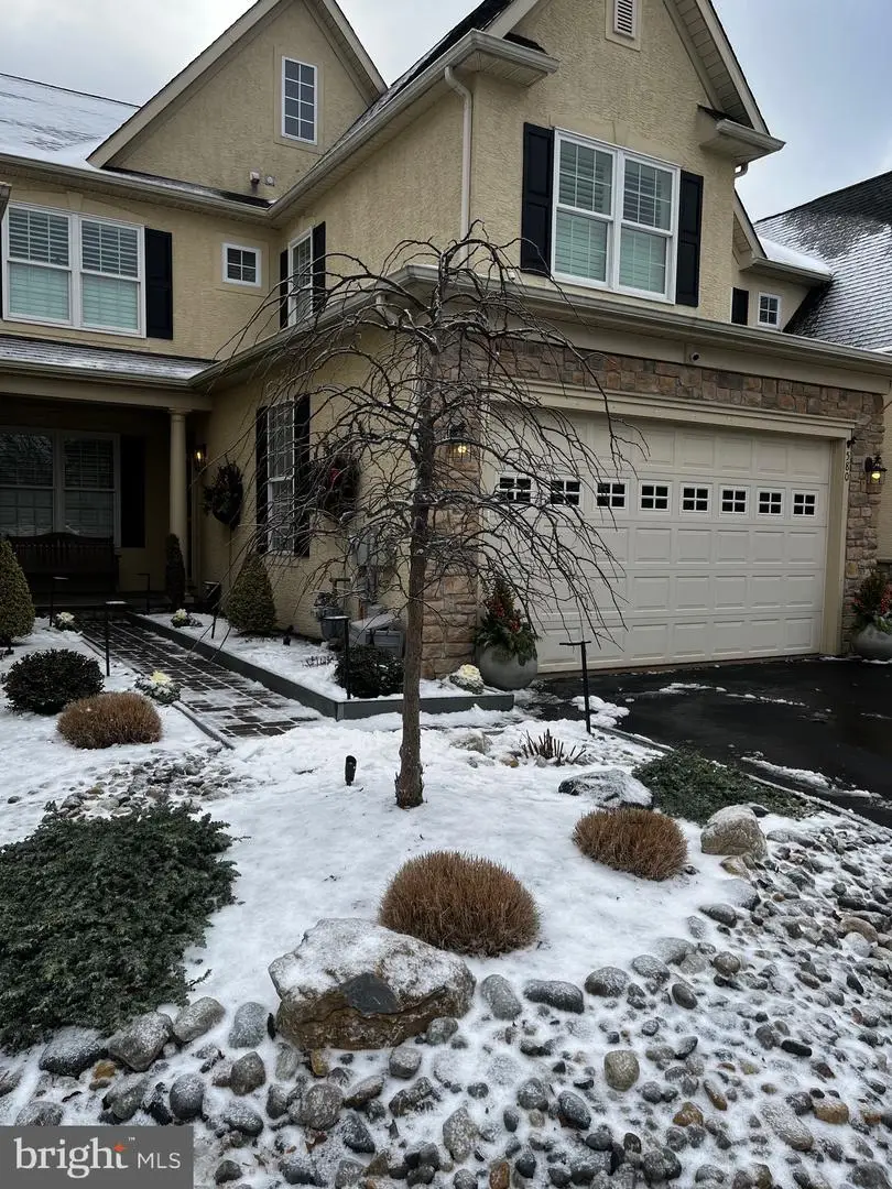 580 Farmdale Cir, Blue Bell, PA 19422 - Image #1