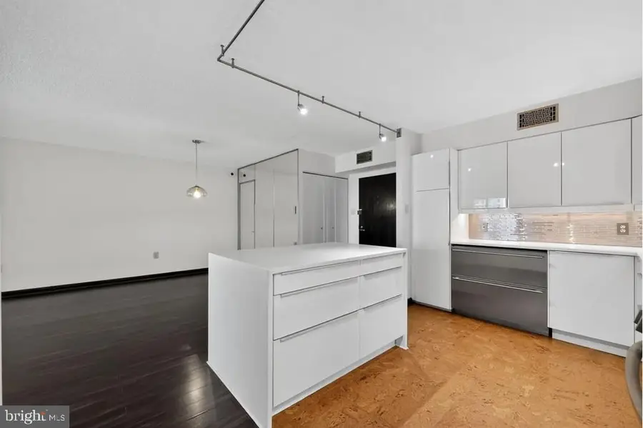 10503 Valley Forge Cir #503, King Of Prussia, PA 19406 - Image #3