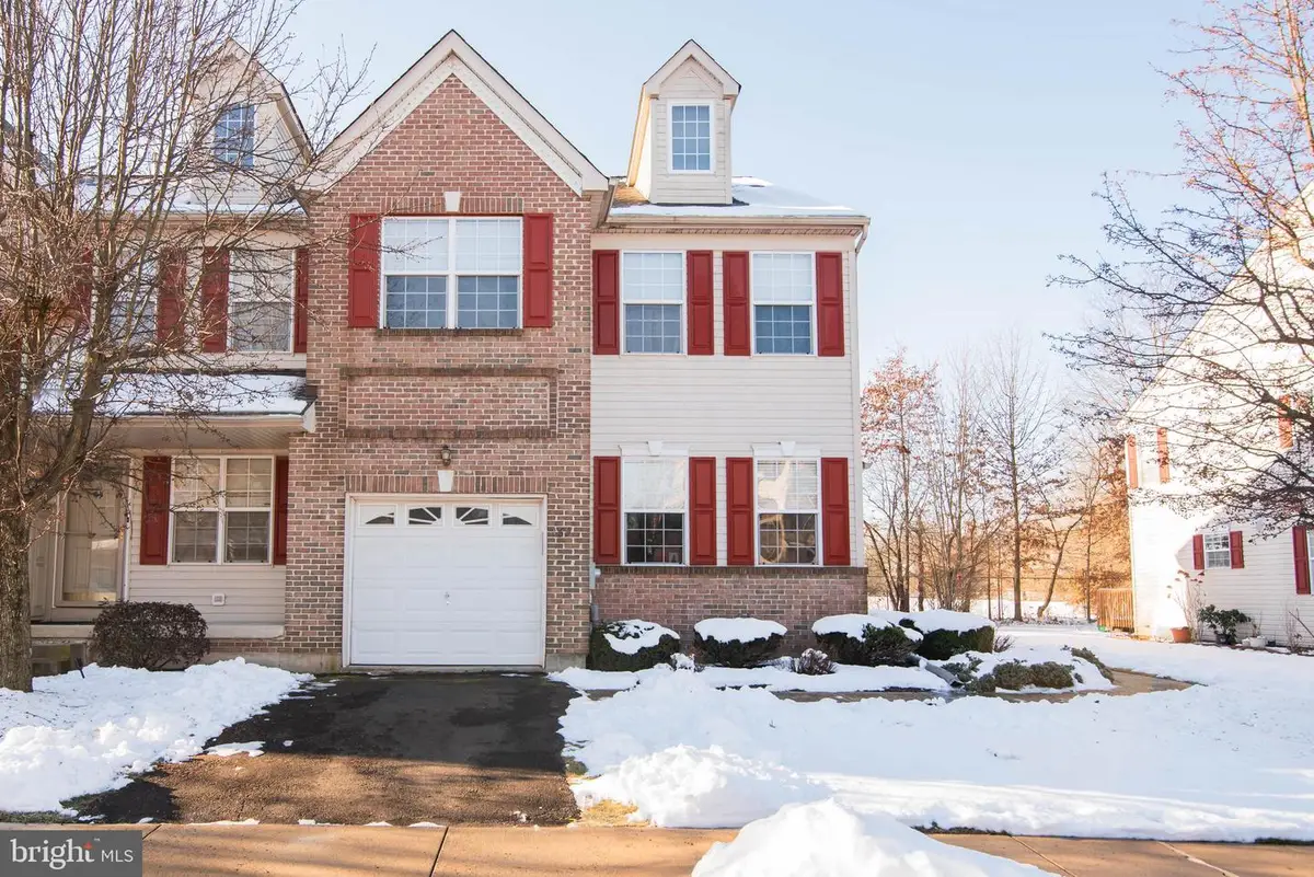 369 Wheatfield Cir, Hatfield, PA 19440 - Image #1