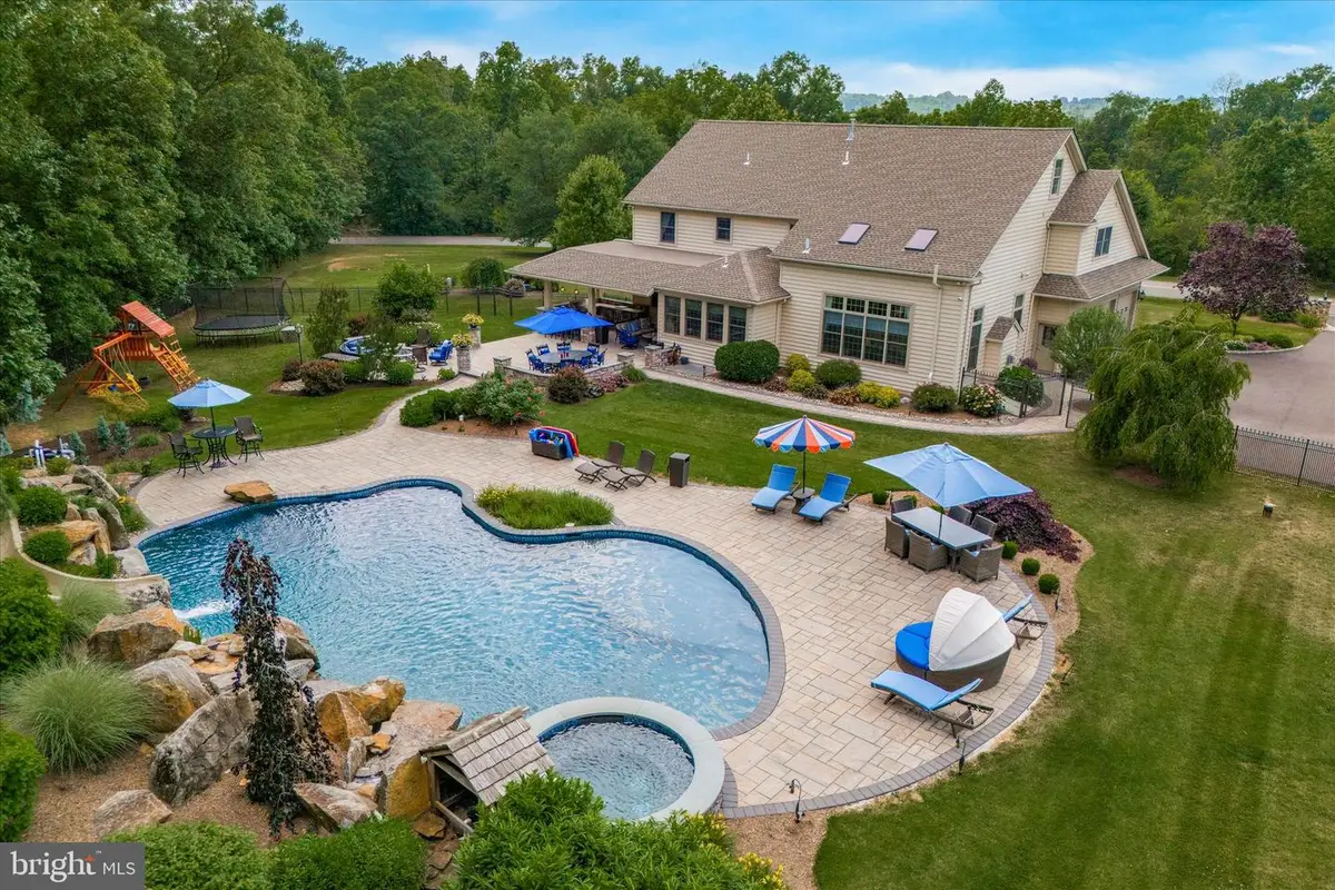 414 Fallowfield Ln, Harleysville, PA 19438 - #1