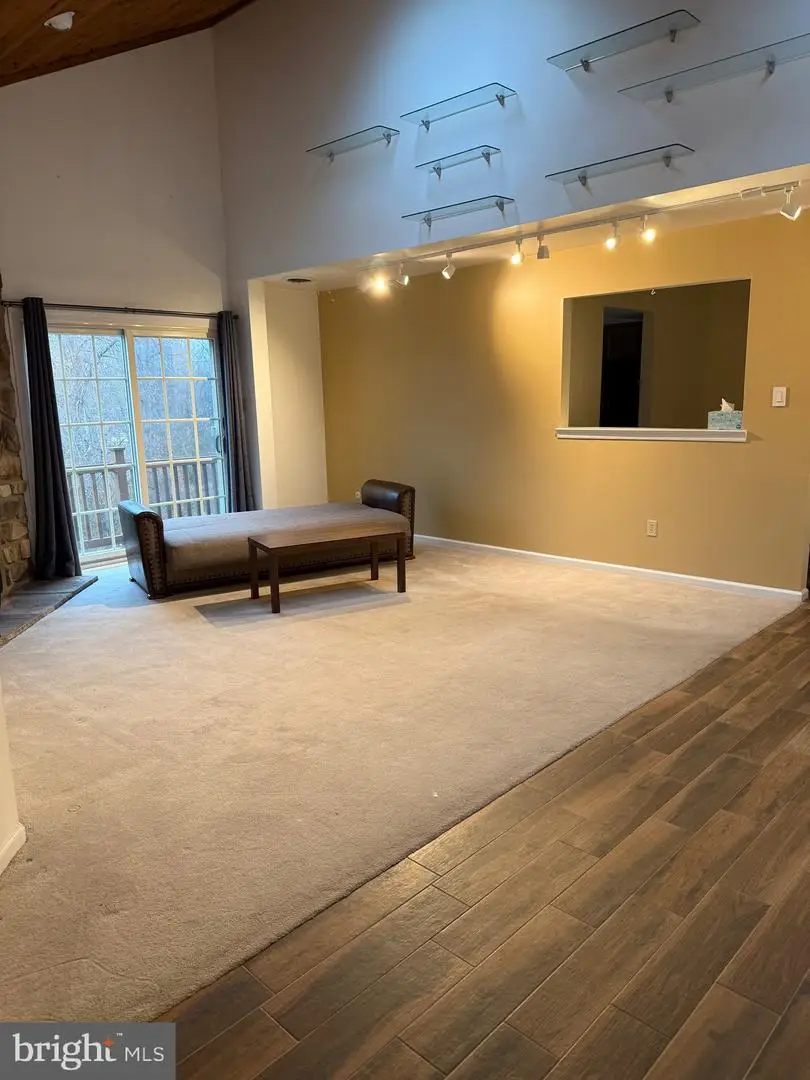 453 Brown Briar Cir, Horsham, PA 19044 - Image #2