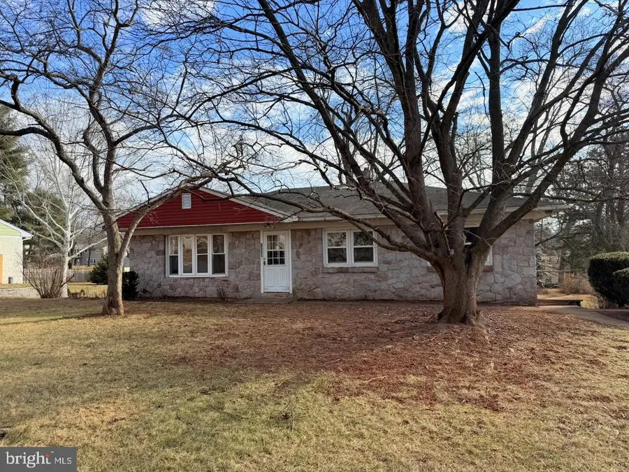 1238 Kauffman Rd, Pottstown, PA 19464 - #2