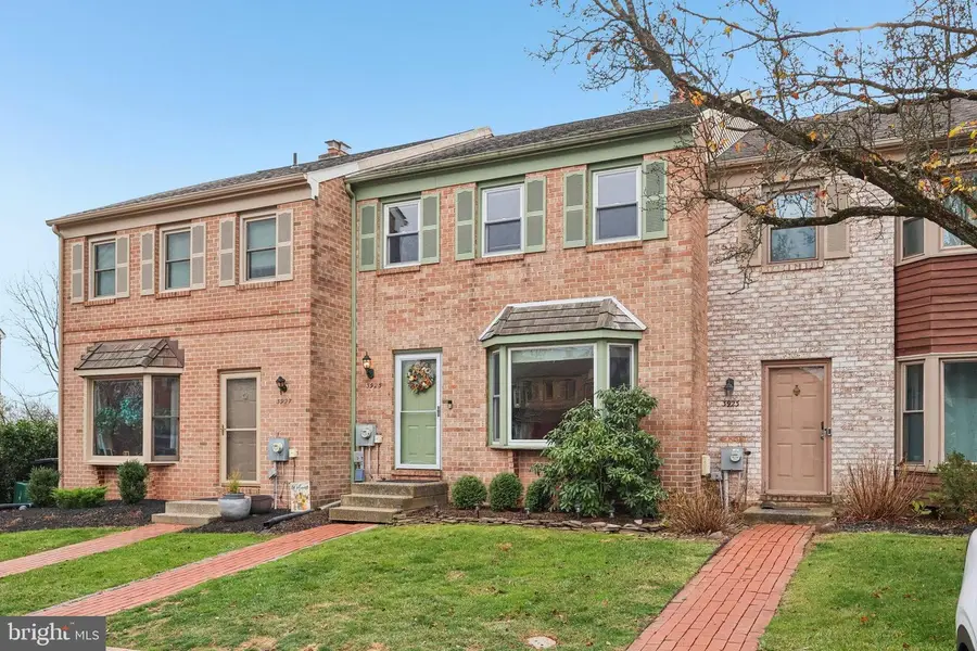 3925 Gatehouse Ln, Skippack, PA 19474 - Image #2