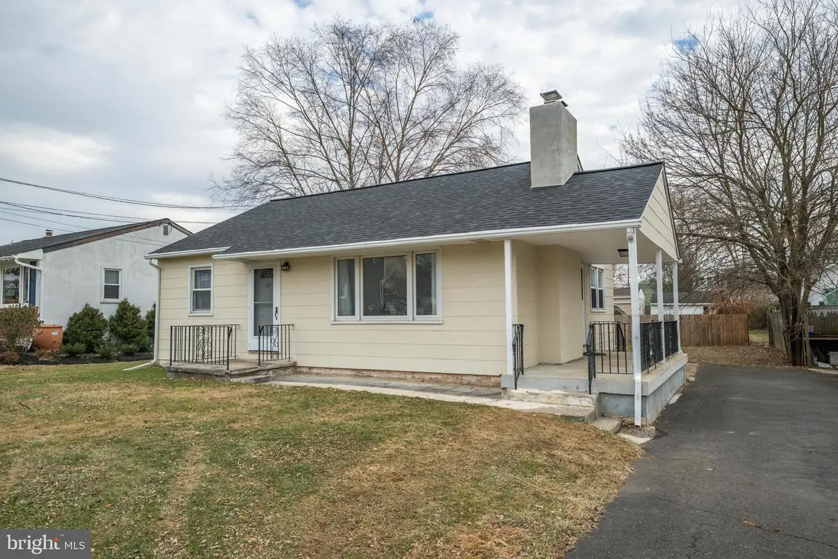 233 Garden Ave, Horsham, PA 19044 - Image #1