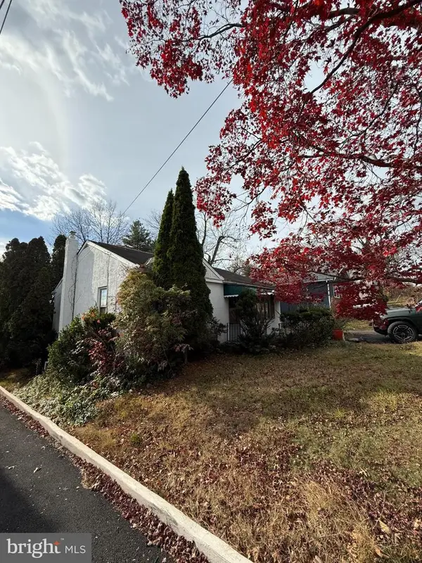 2732 Old Welsh Rd, WILLOW GROVE, PA 19090