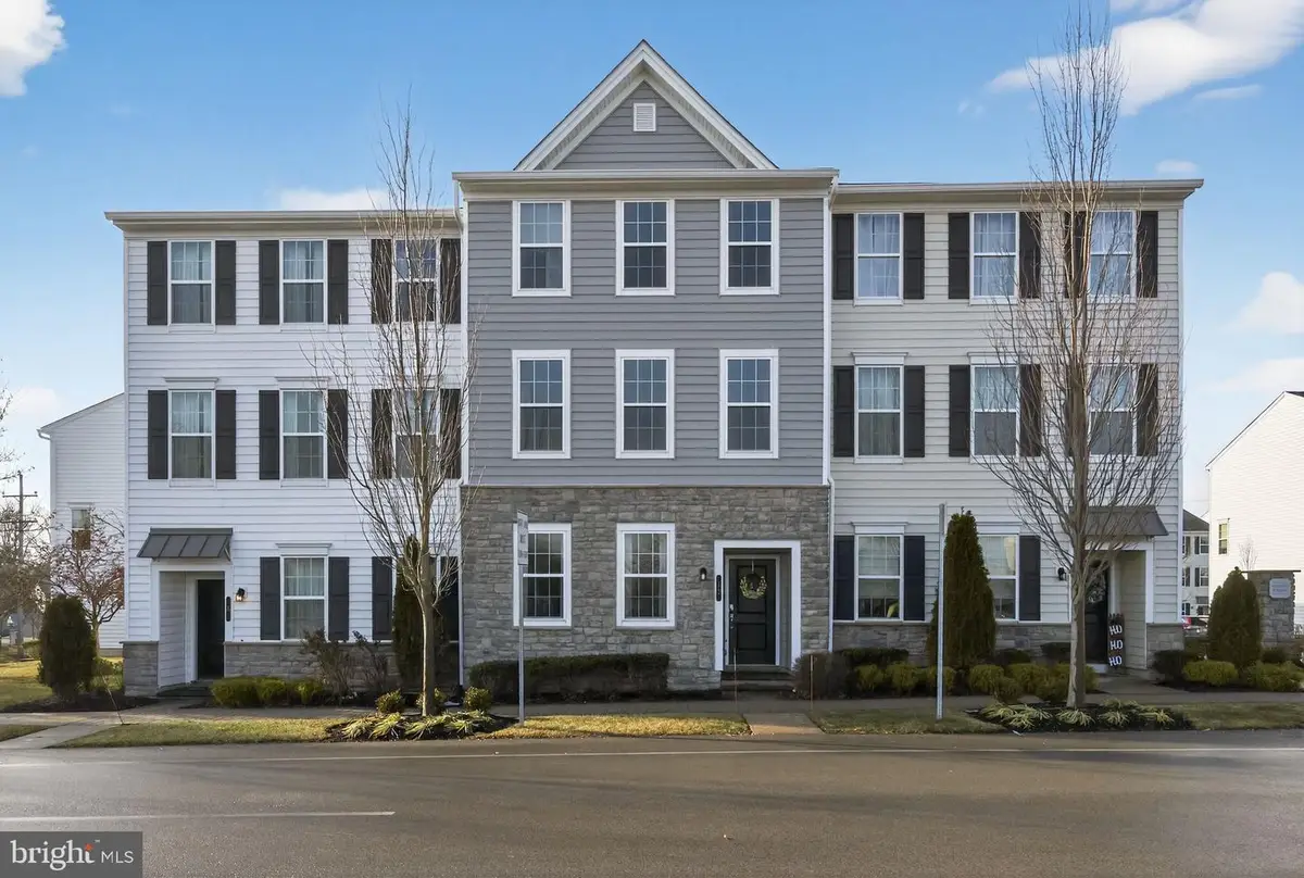 11 Hedley Ln, Hatboro, PA 19040 - Image #1