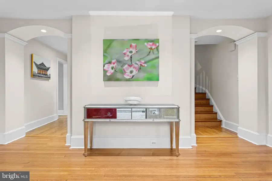 214 Roberts Rd, Ardmore, PA 19003 - Image #2