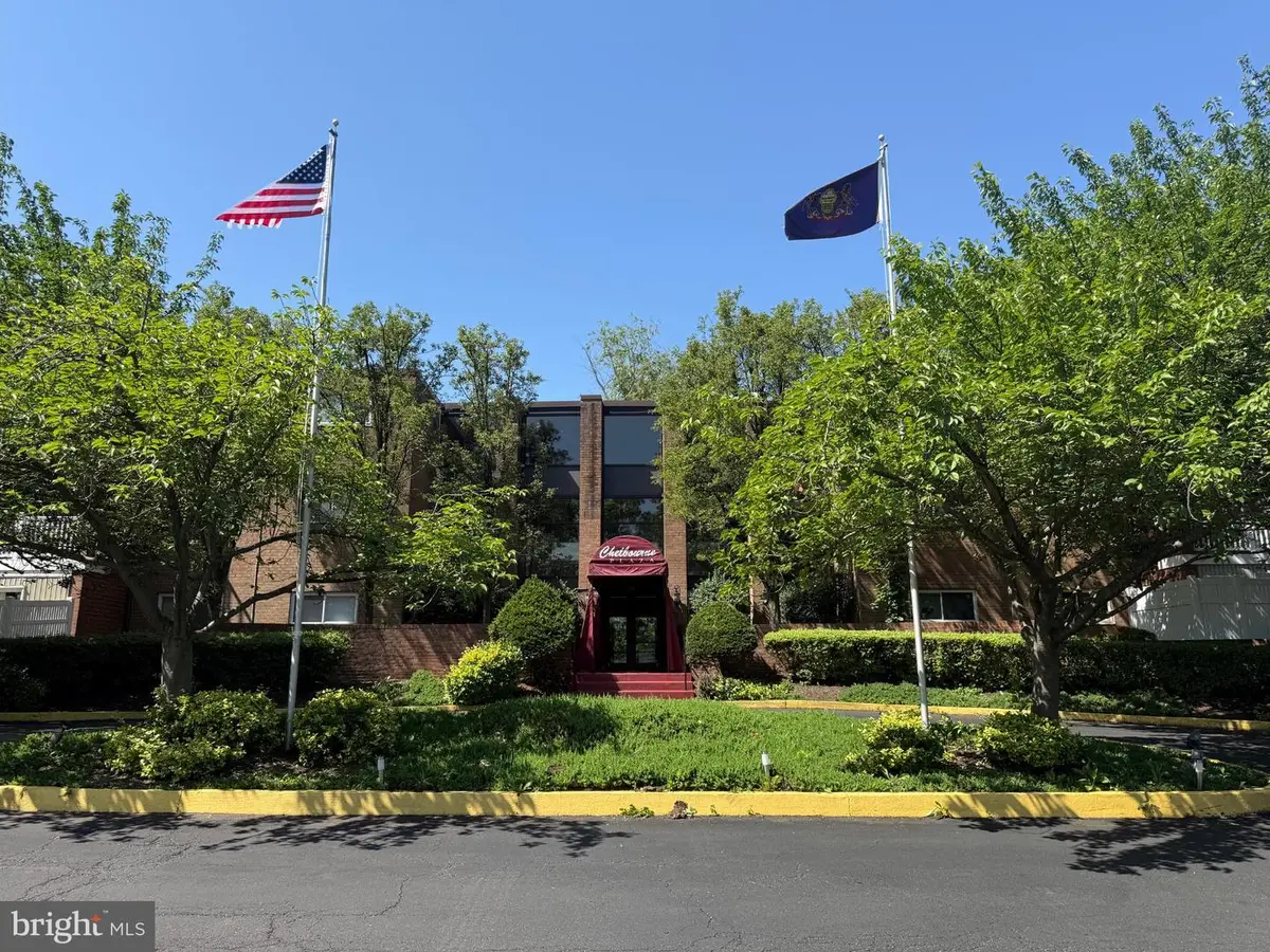 46 Township Line Rd #215, Elkins Park, PA 19027 - Image #1