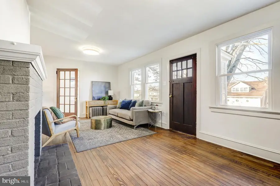 1081 Wynnwood Rd, Abington, PA 19001 - Image #2