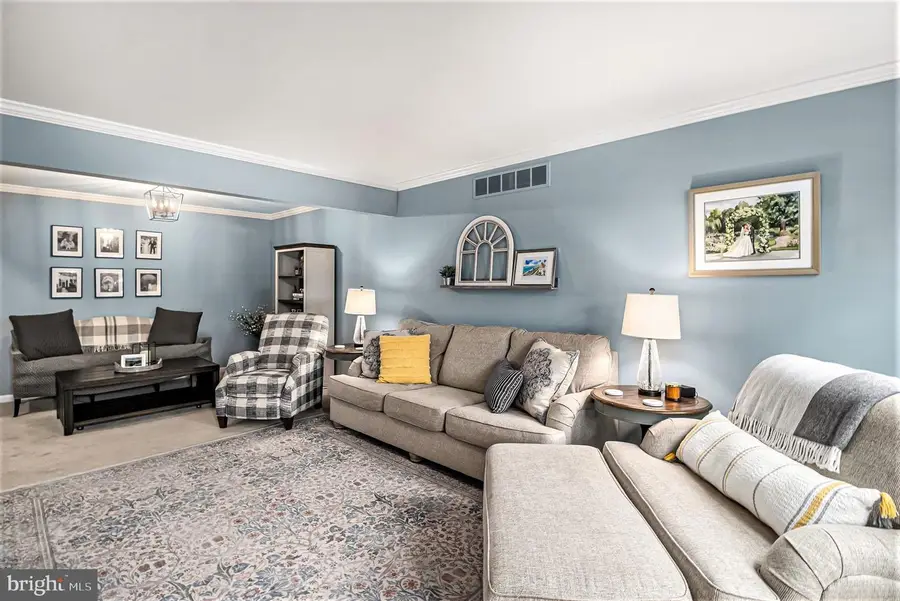 1241 Meadowview Cir, Lansdale, PA 19446 - Image #3