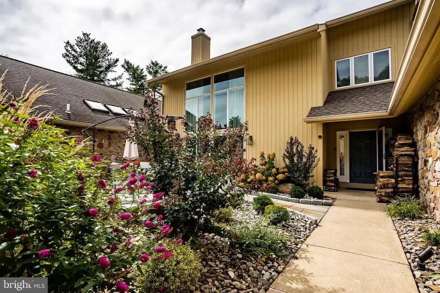 1256 Round Hill Rd, Bryn Mawr, PA 19010 - Image #2