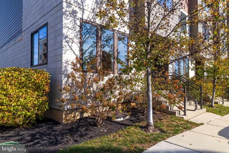 401 Lakeview Ct, King Of Prussia, PA 19406 - Image #3