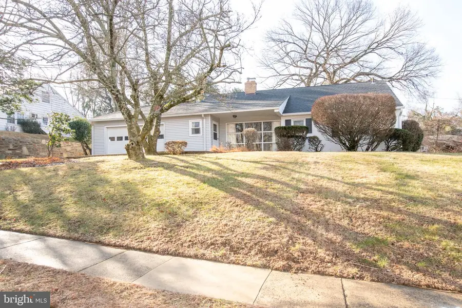 8810 Tyson Rd, Glenside, PA 19038 - Image #2