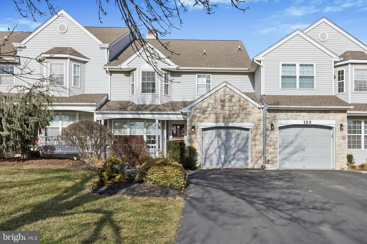 102 Steeplechase Dr, North Wales, PA 19454 - Image #1