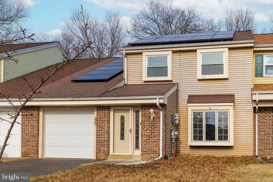 85 Greenwoods Dr, Horsham, PA 19044 - Image #2