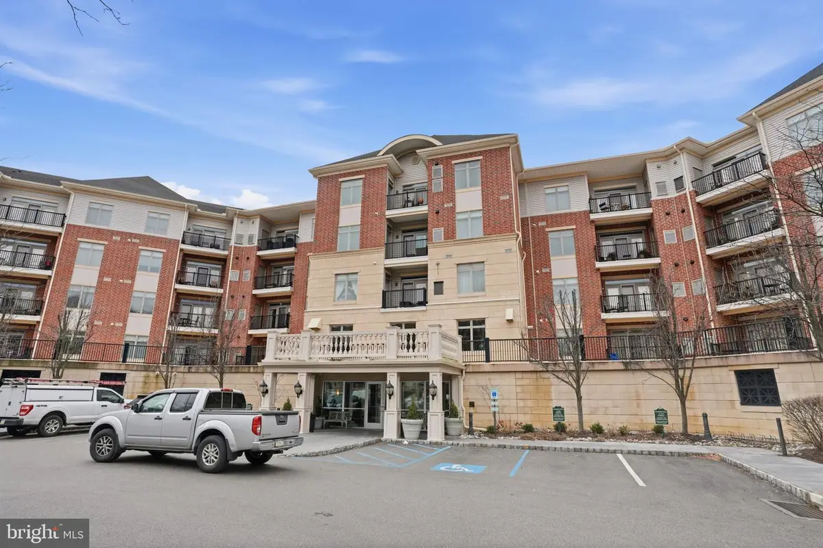 235 Carson Ter, Huntingdon Valley, PA 19006 - Image #1