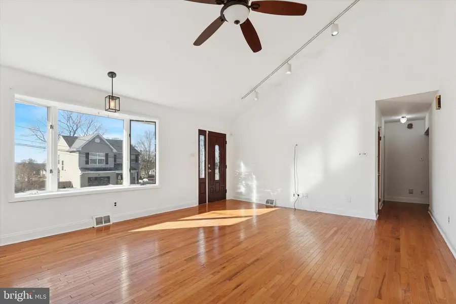 2643 Phipps Ave, Willow Grove, PA 19090 - Image #3