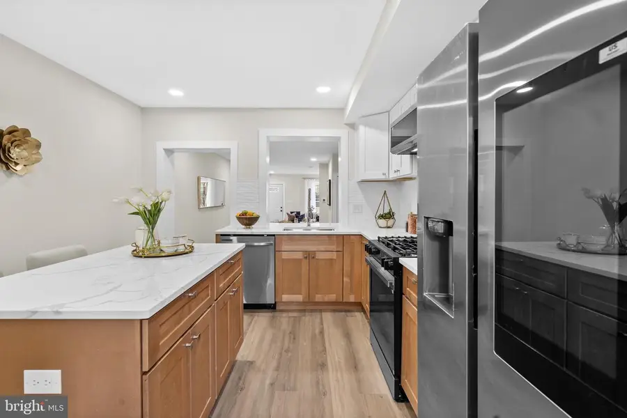 378 E Elm St, Conshohocken, PA 19428 - #2