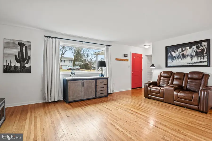 965 Anders Rd, Lansdale, PA 19446 - Image #2