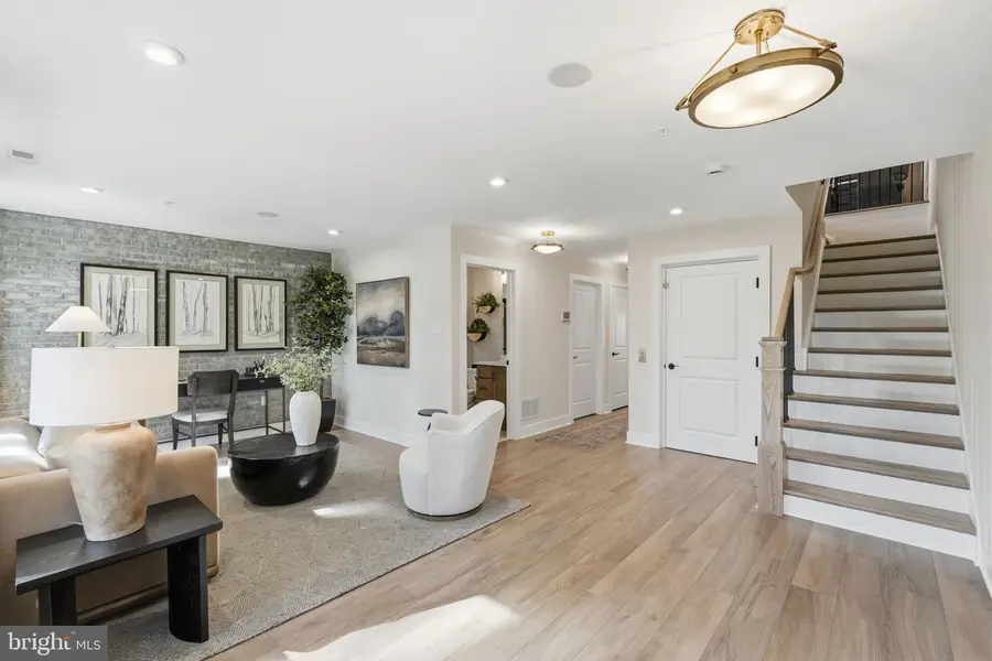 421 Pennybrook Ct #5 Redford End, Flourtown, PA 19031 - Image #2