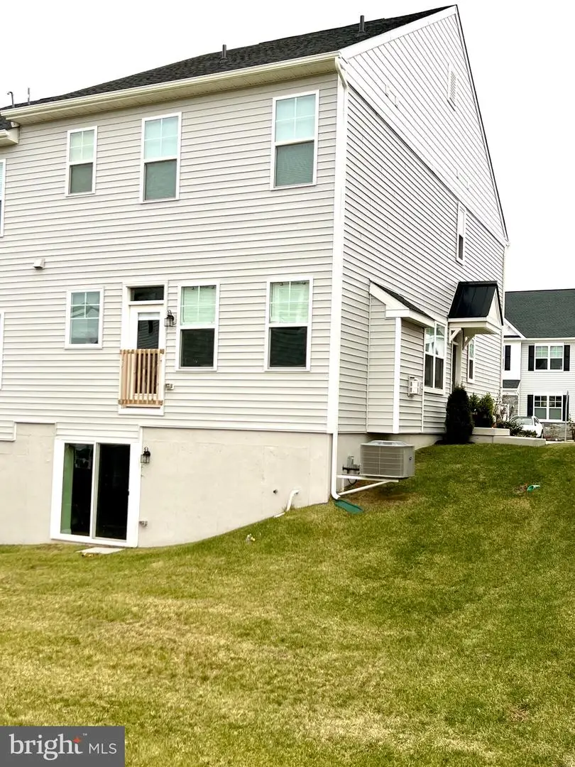 106 Charles Ln, Harleysville, PA 19438 - Image #2