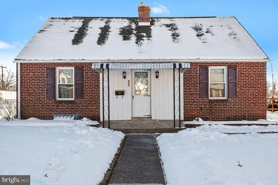 928 N Washington St, Pottstown, PA 19464 - #2