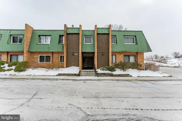 1602 Meadowview Ln, MONT CLARE, PA 19453