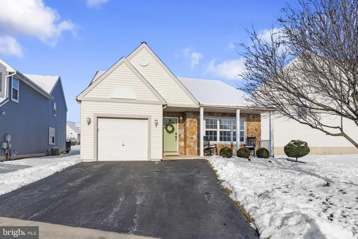 1 Gleneagles Rd, Royersford, PA 19468 - #1