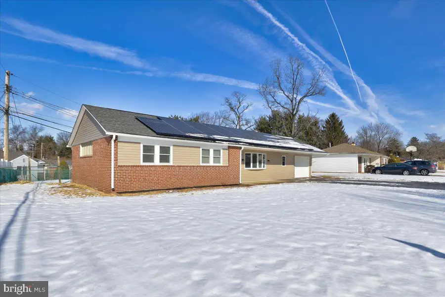 3103 Stoney Creek Rd, Norristown, PA 19401 - #3