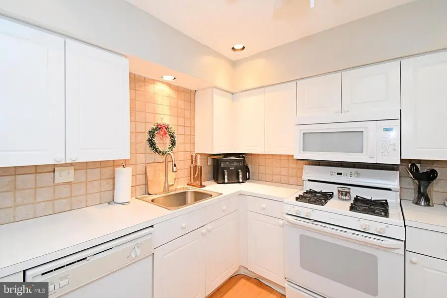 112 Arden Ct, Harleysville, PA 19438 - Image #2