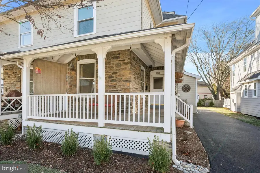 202 Dudley Ave, Narberth, PA 19072 - #2