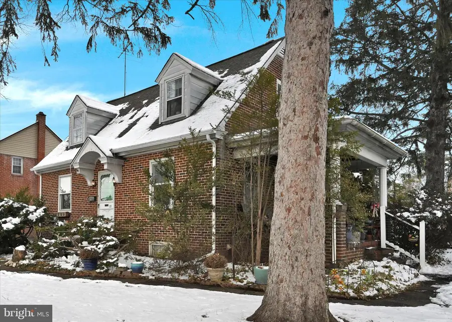 227 W King St, Pottstown, PA 19464 - #3