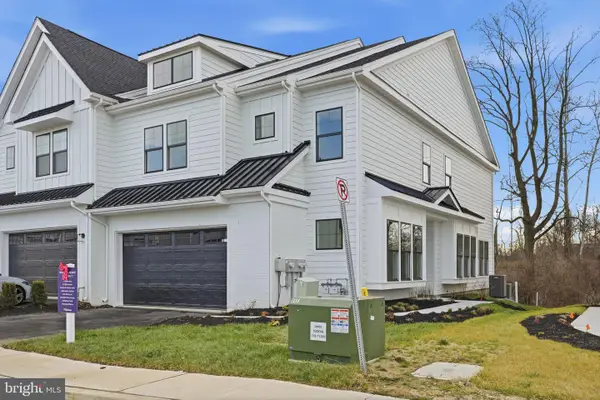 121 River Trail Circle #11, KING OF PRUSSIA, PA 19406