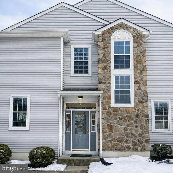 113 Yellow Wood Ct, COLLEGEVILLE, PA 19426