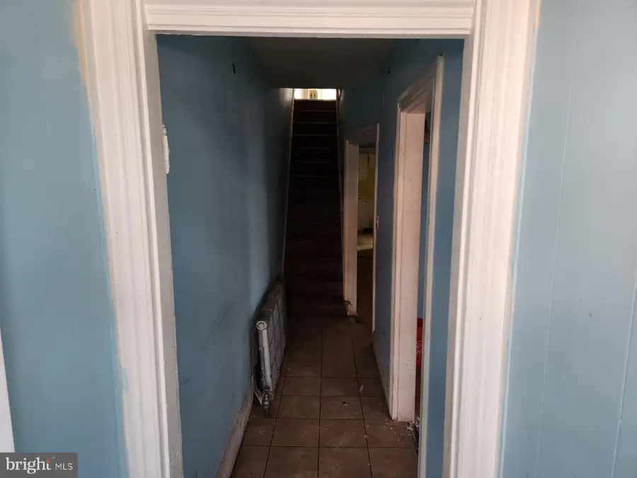 648 Kohn St, Norristown, PA 19401 - Image #2