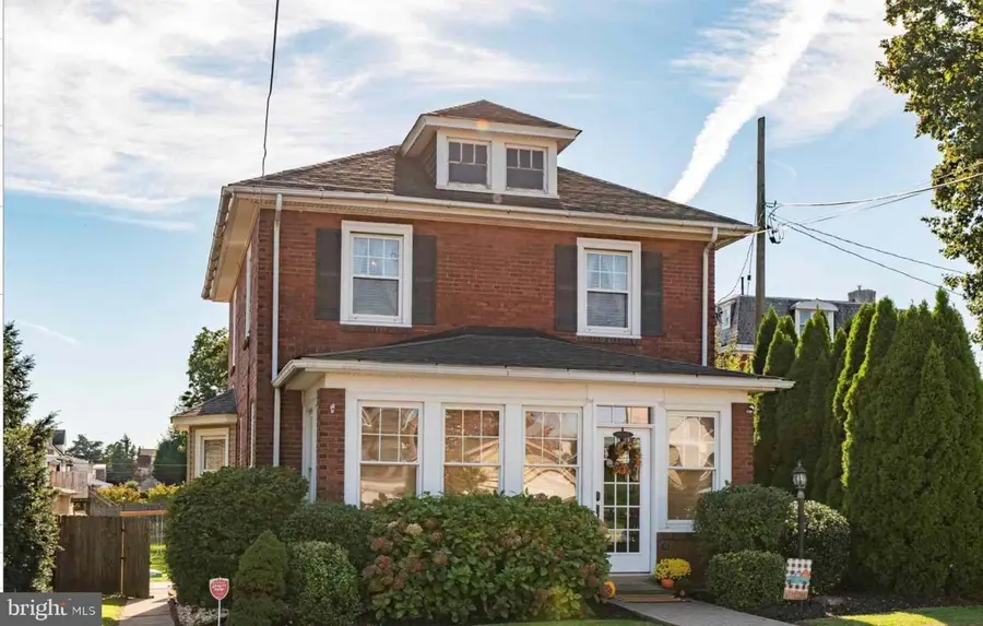 15 E 11th Ave, Conshohocken, PA 19428 - #2