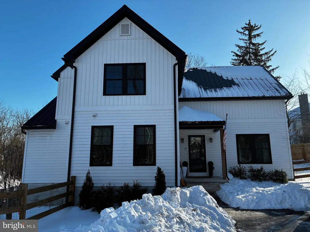 38 E 5th Ave, Collegeville, PA 19426 - Image #1