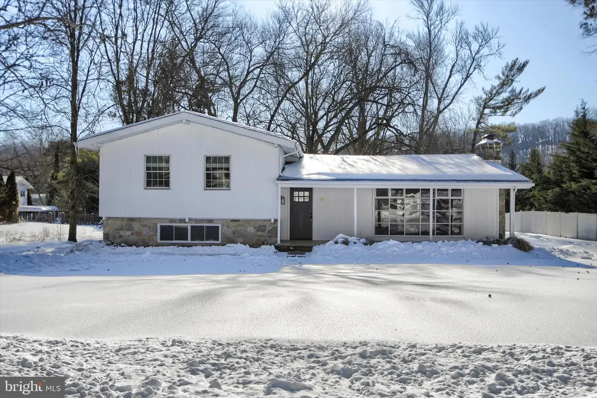 958 Longview Rd, King Of Prussia, PA 19406 - Image #1