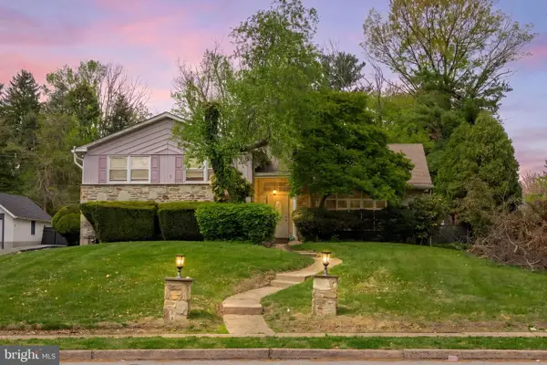 7516 Oak Lane Rd, ELKINS PARK, PA 19027