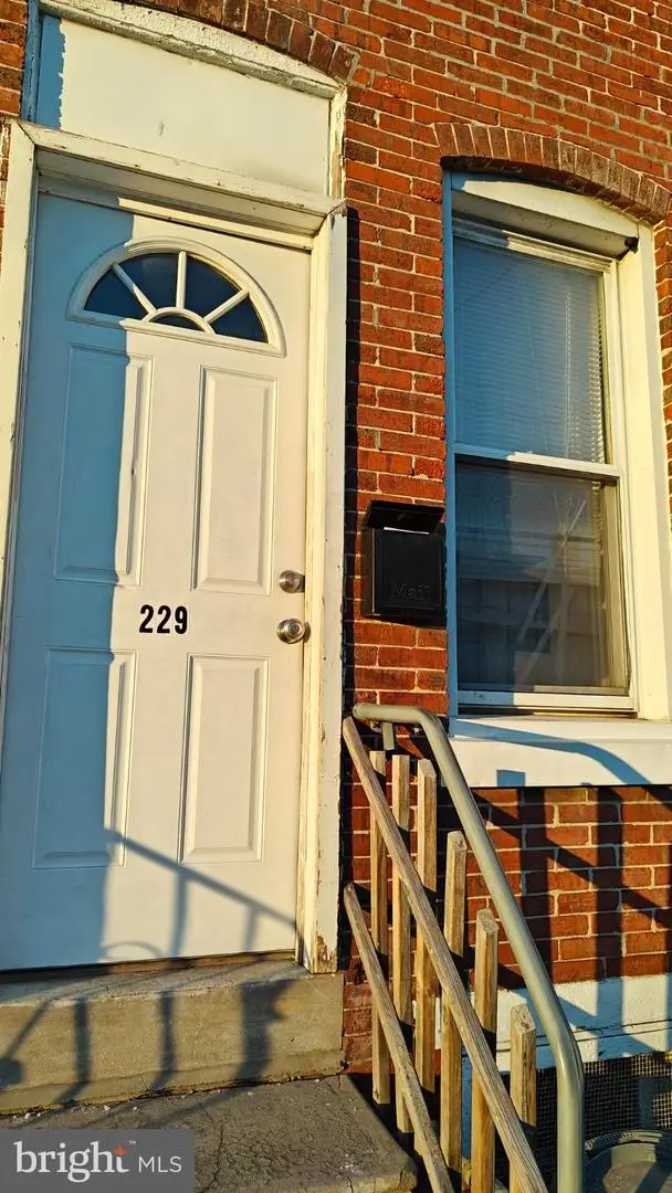 229 W Spruce St, Norristown, PA 19401 - Image #1