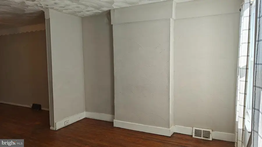 229 W Spruce St, Norristown, PA 19401 - #3