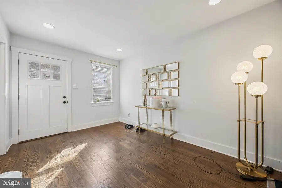 14 Maple St, Conshohocken, PA 19428 - #3