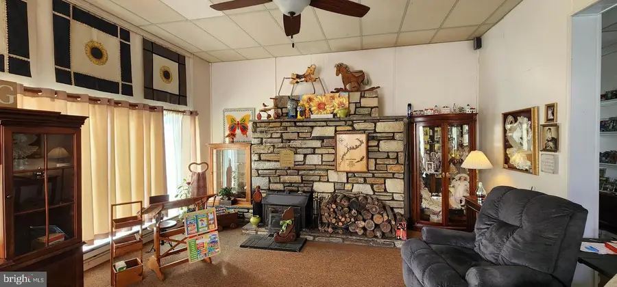 587 Moreland Rd #, Huntingdon Valley, PA 19006 - Image #2